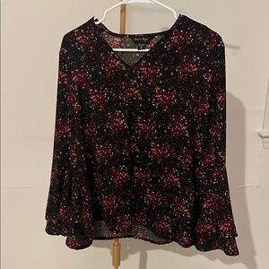 Charlie Paige Black and Red Floral Blouse